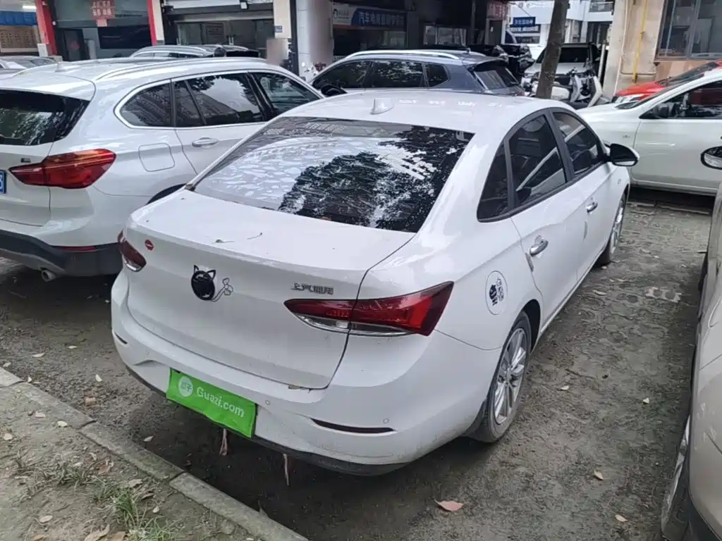 Buick Excelle — миниатюра 7