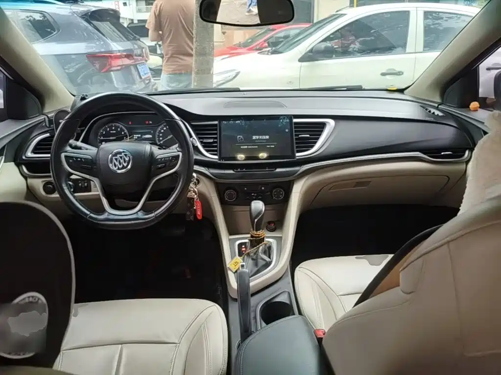 Buick Excelle — миниатюра 10