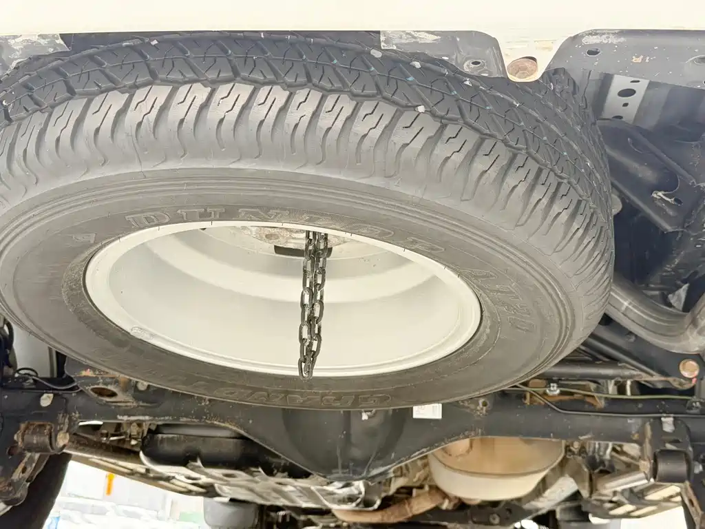 Toyota Prado — миниатюра 14