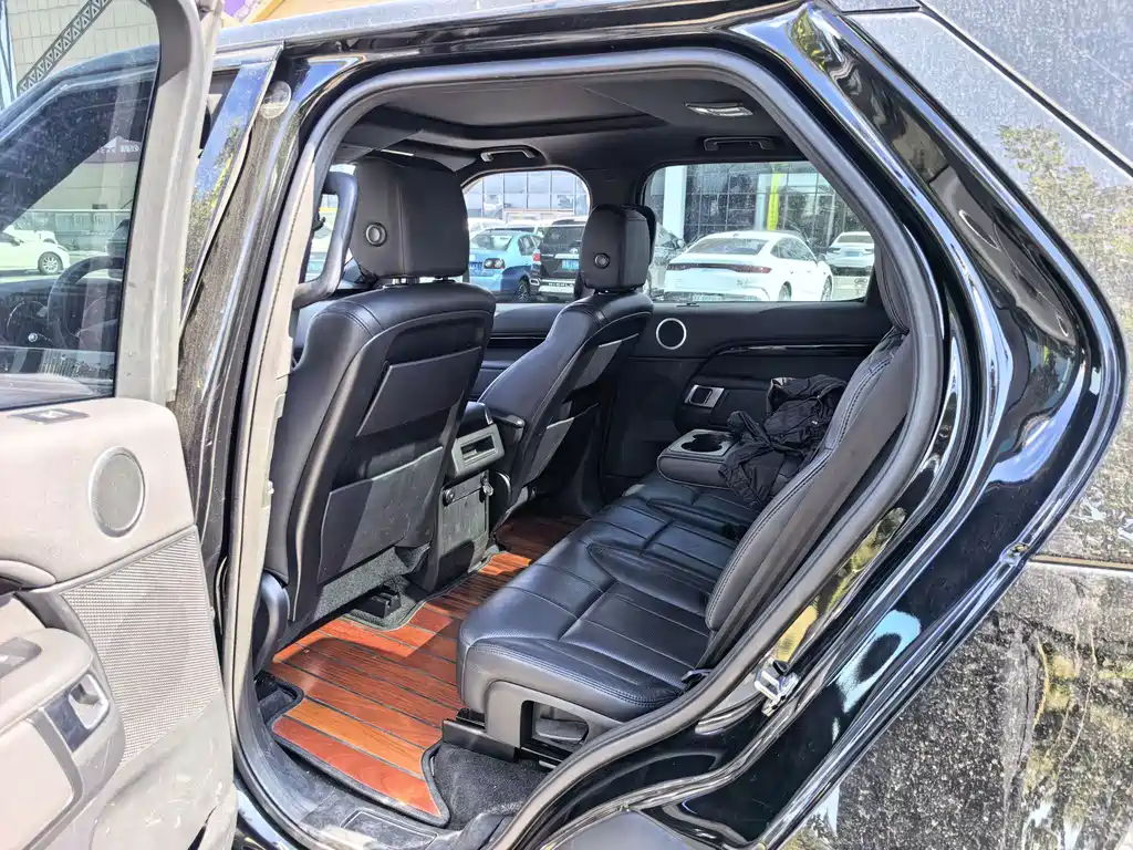 Land Rover Discovery — миниатюра 8