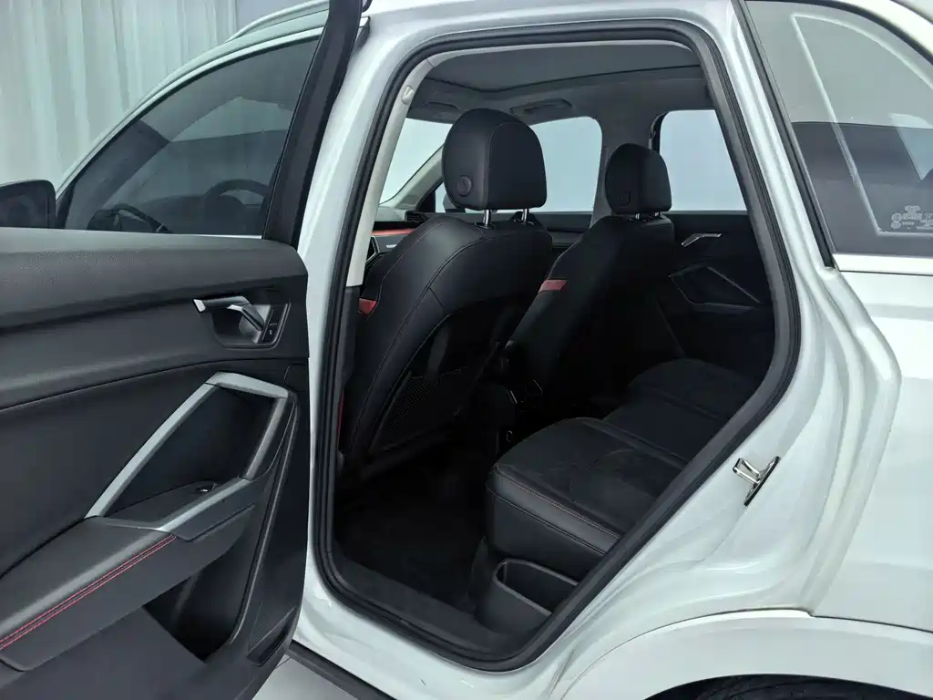 Audi Q3 — миниатюра 15