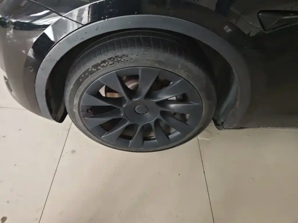 Tesla Model Y — миниатюра 23