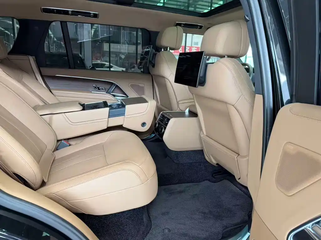 Land Rover Range Rover — миниатюра 9