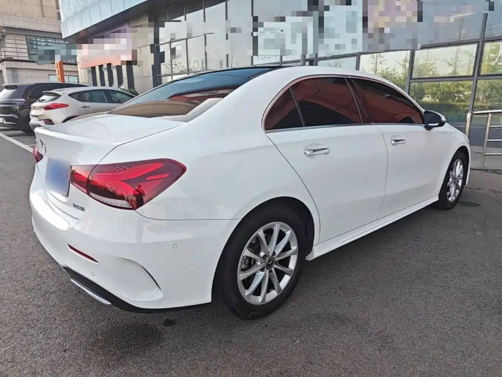 Mercedes-Benz A-Class — миниатюра 7