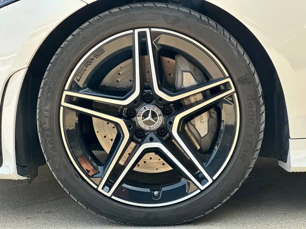Mercedes-Benz CLS — миниатюра 31