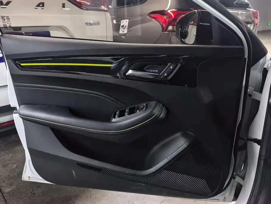 Roewe i5 — миниатюра 7