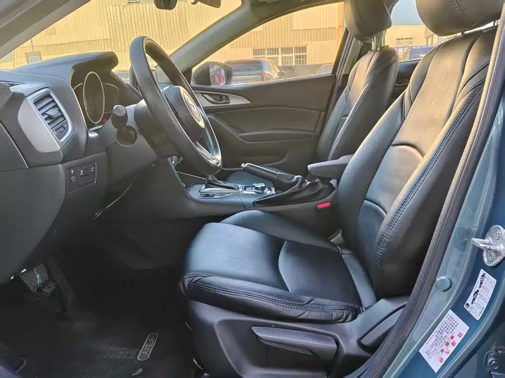 Mazda 3 Axela — миниатюра 4