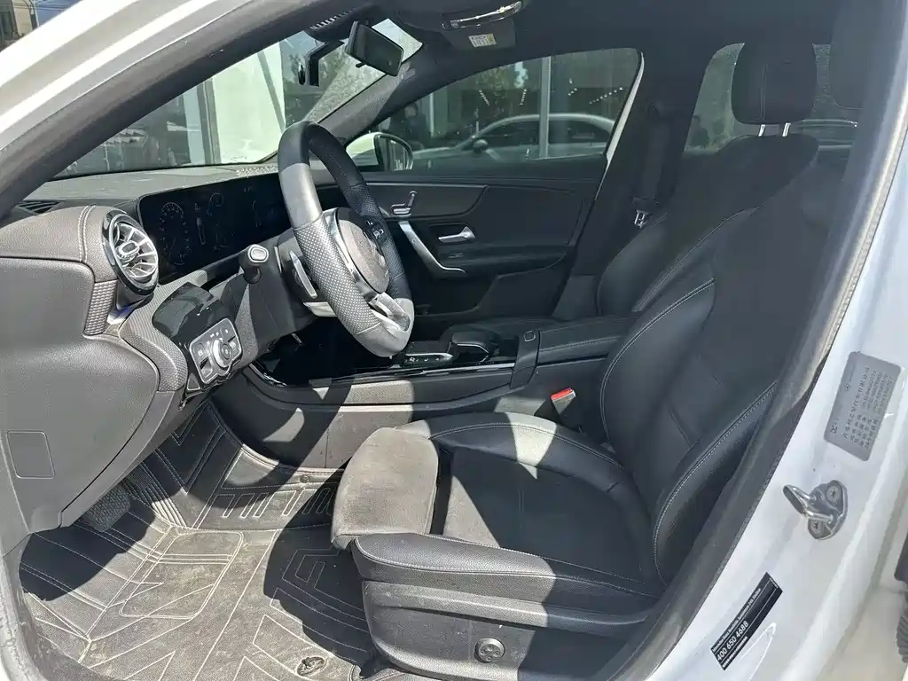 Mercedes-Benz A-Class — миниатюра 16