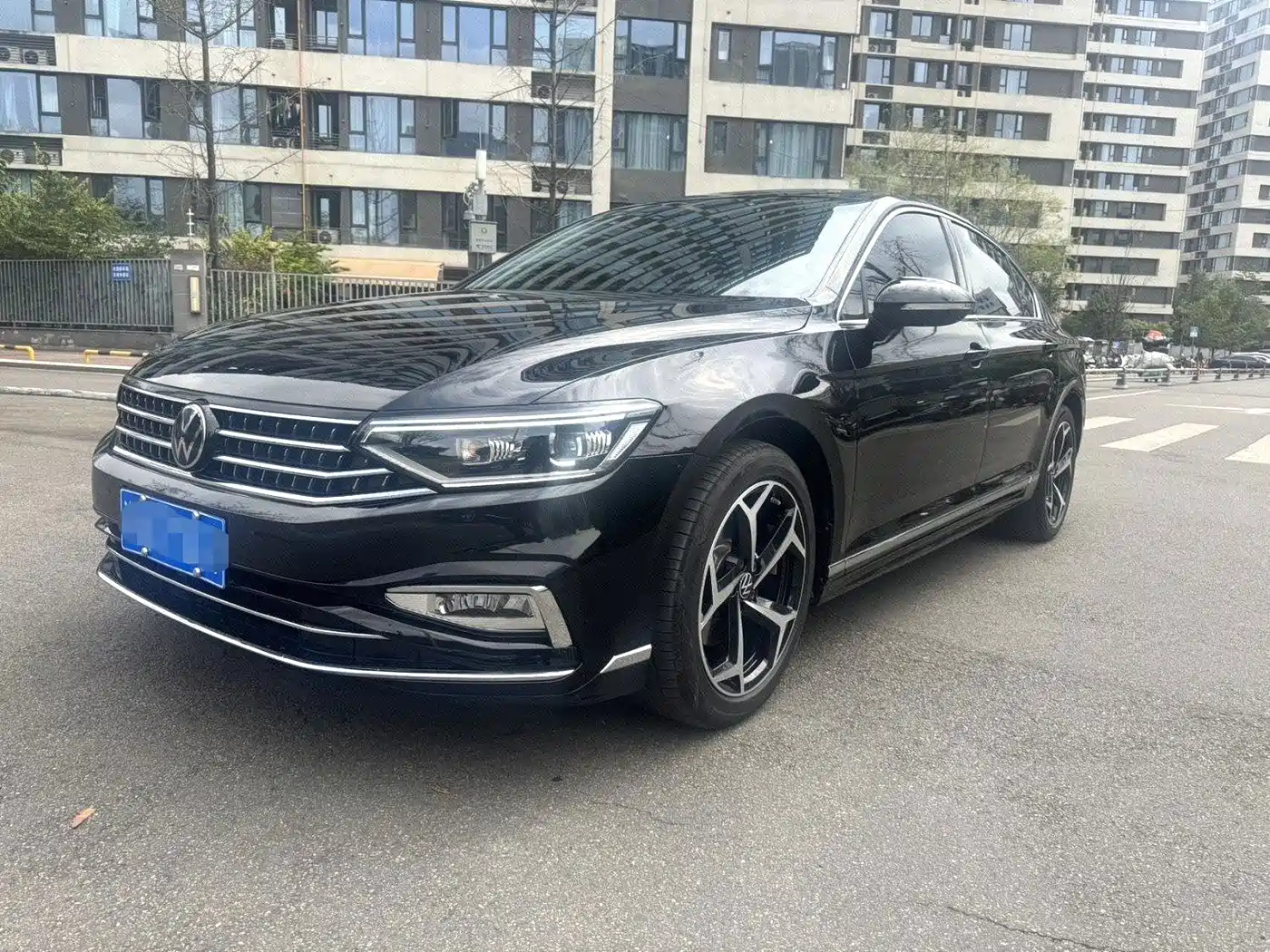 迈腾 2025款 改款 众享款 330TSI DSG豪华型 2025