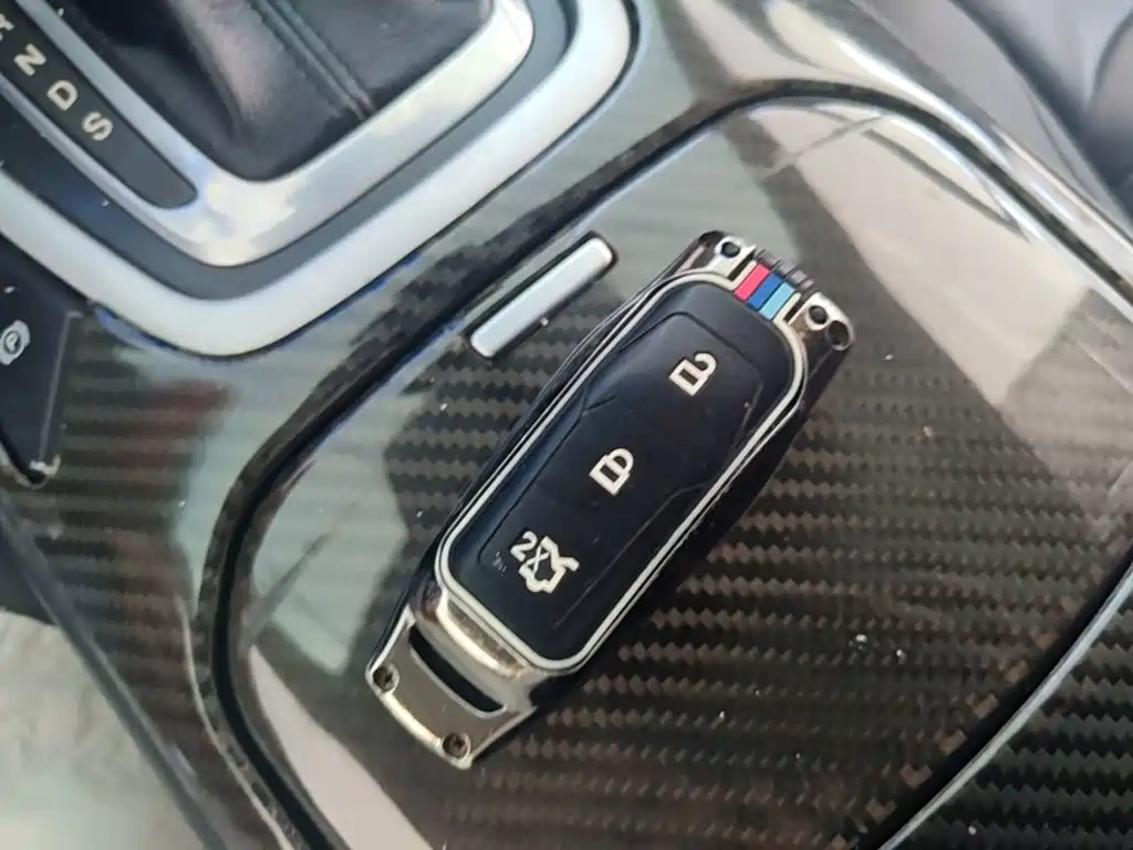 Ford Edge — миниатюра 9