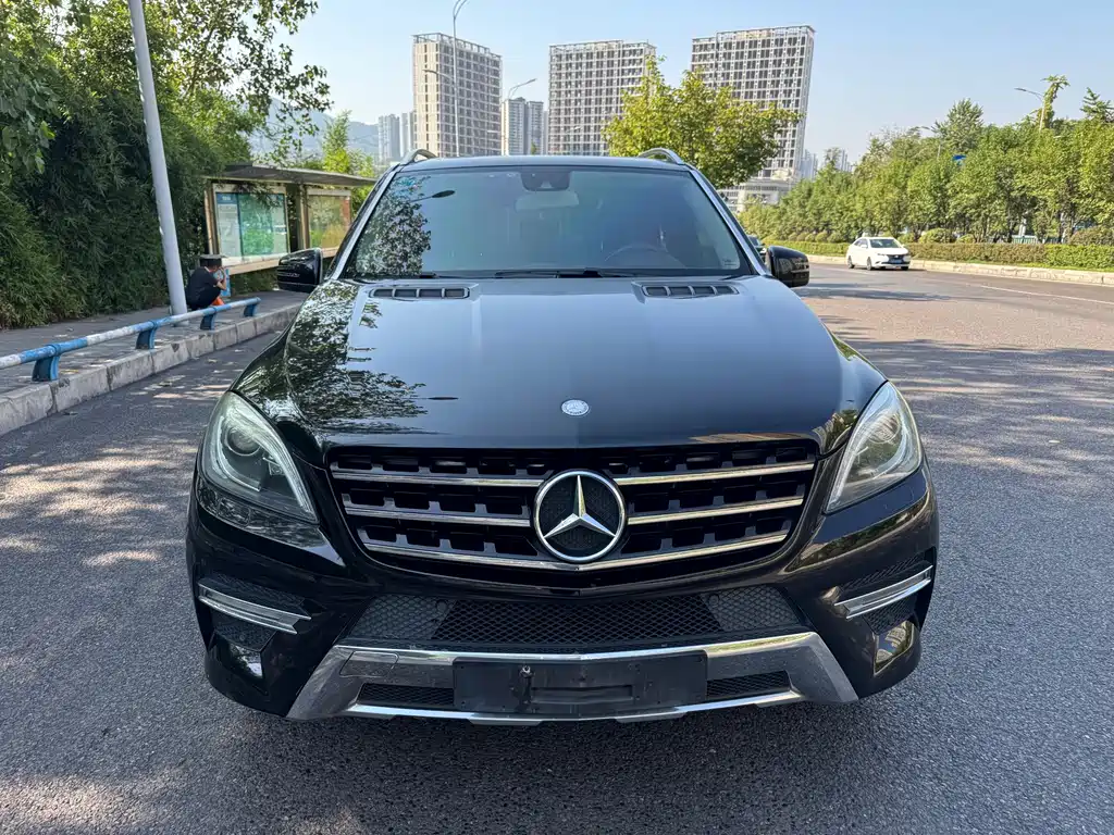 Mercedes-Benz M-Class — миниатюра 2