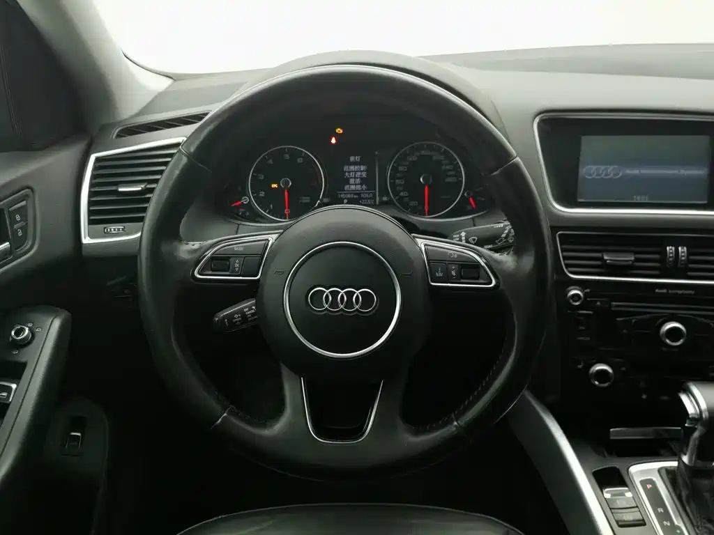 Audi Q5 — миниатюра 11
