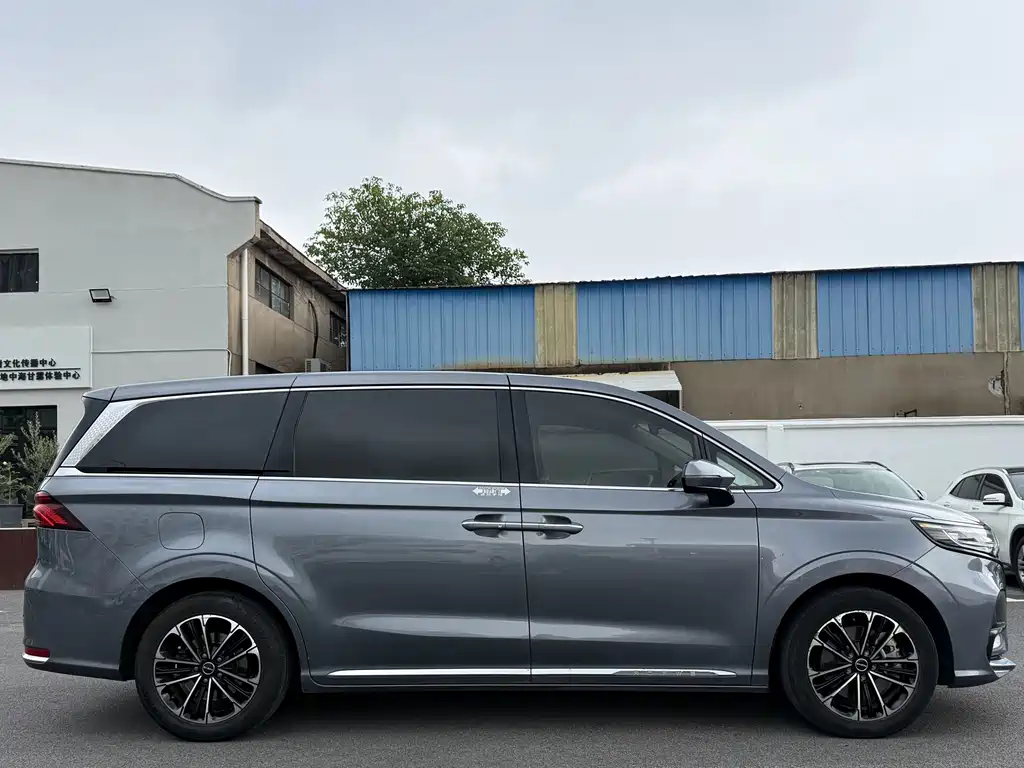 Roewe iMAX8 — миниатюра 15