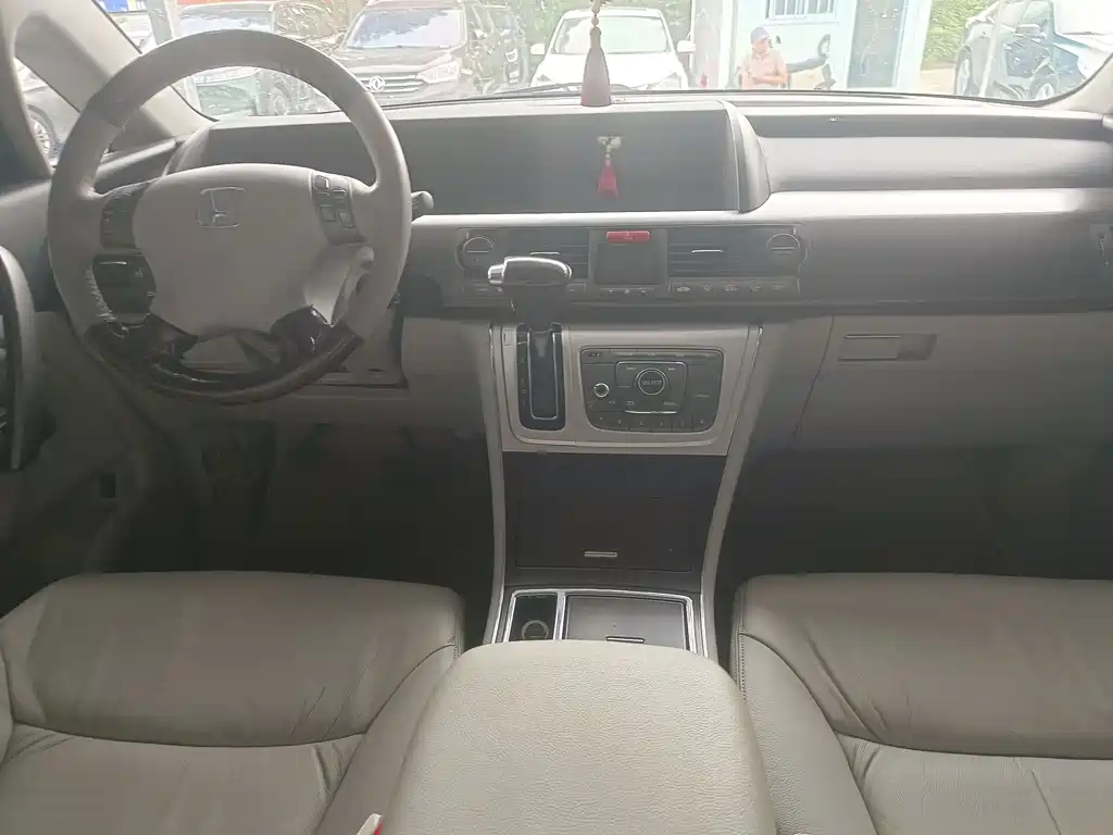 Honda Elysion 2012 2.4L VTi-S Luxury