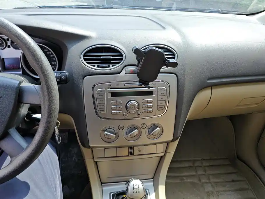 Ford Focus — миниатюра 13