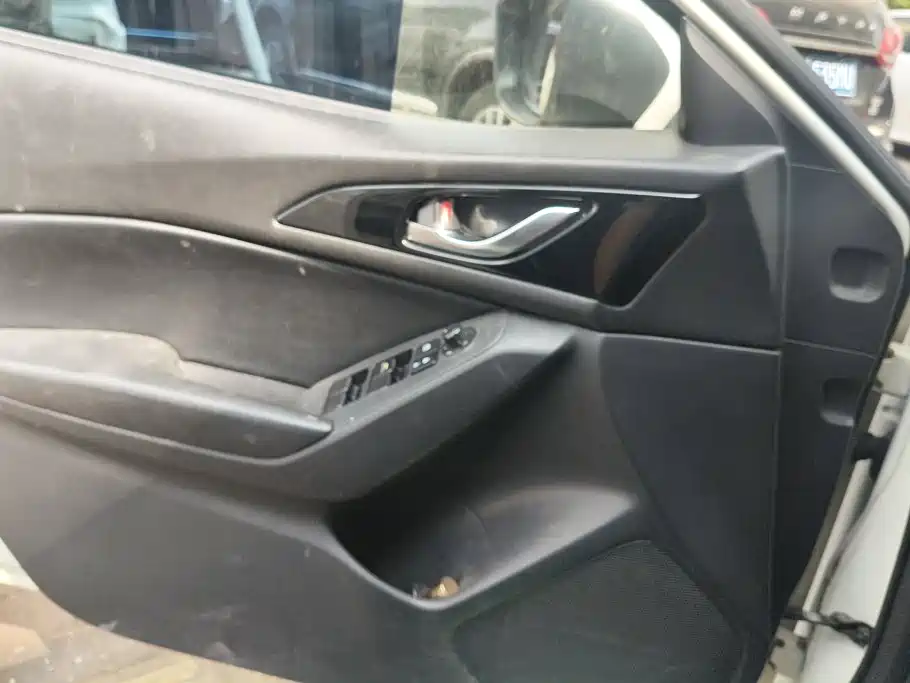 Mazda 3 Axela — миниатюра 7