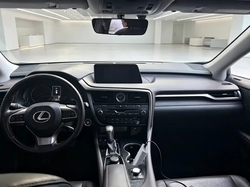 Lexus RX — миниатюра 4