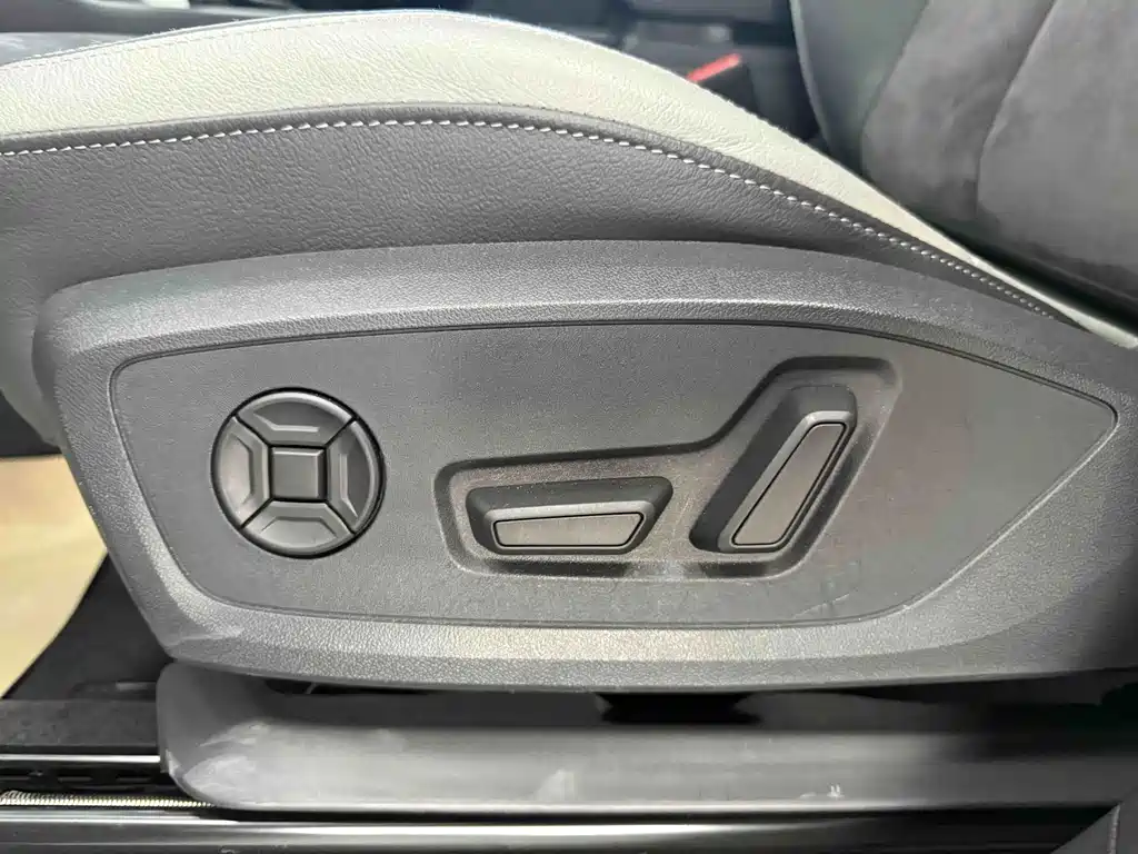 Audi Q3 — миниатюра 16