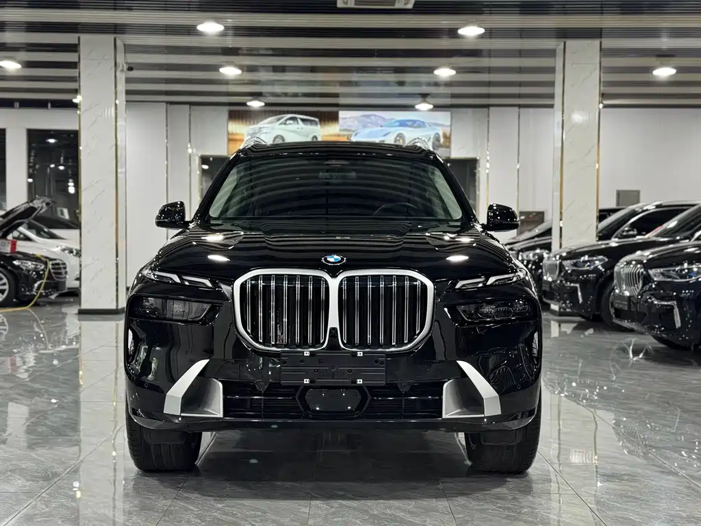 BMW X7 2023 xDrive40i Lead Luxury
