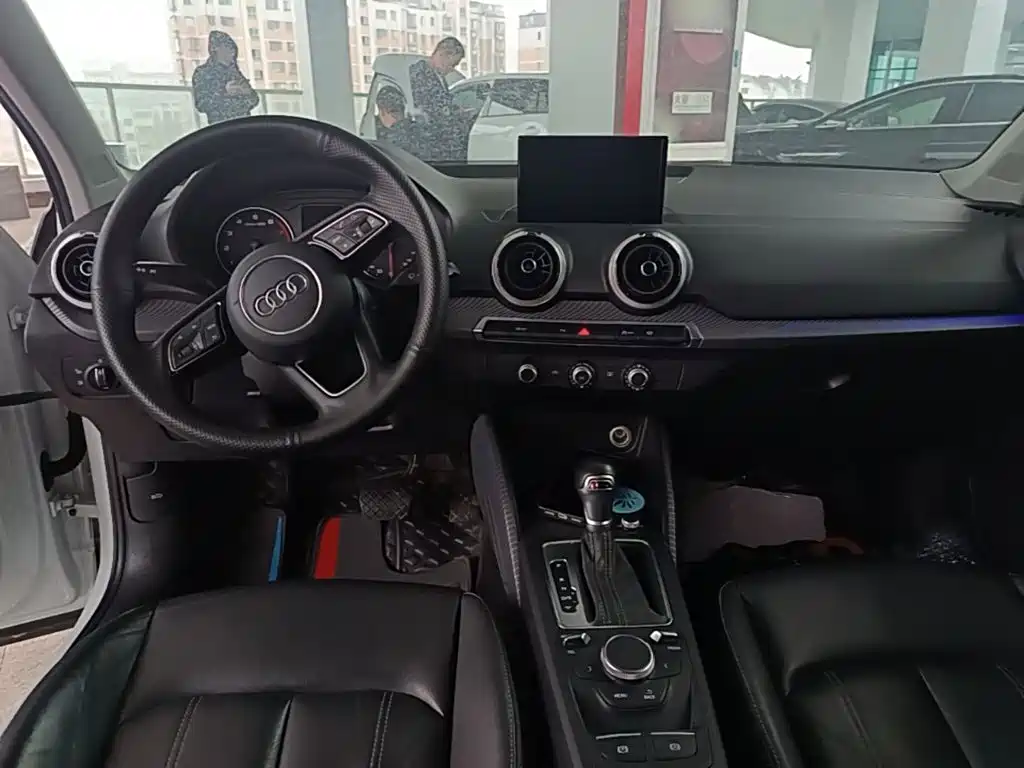 Audi Q2L — миниатюра 10
