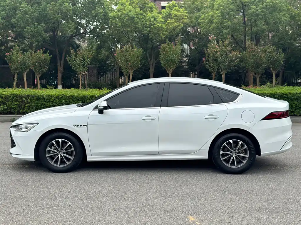 BYD Qin PLUS — миниатюра 12