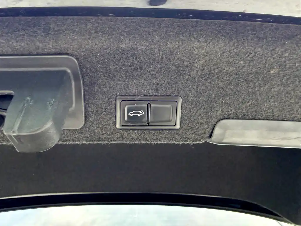 Audi A6L — миниатюра 24
