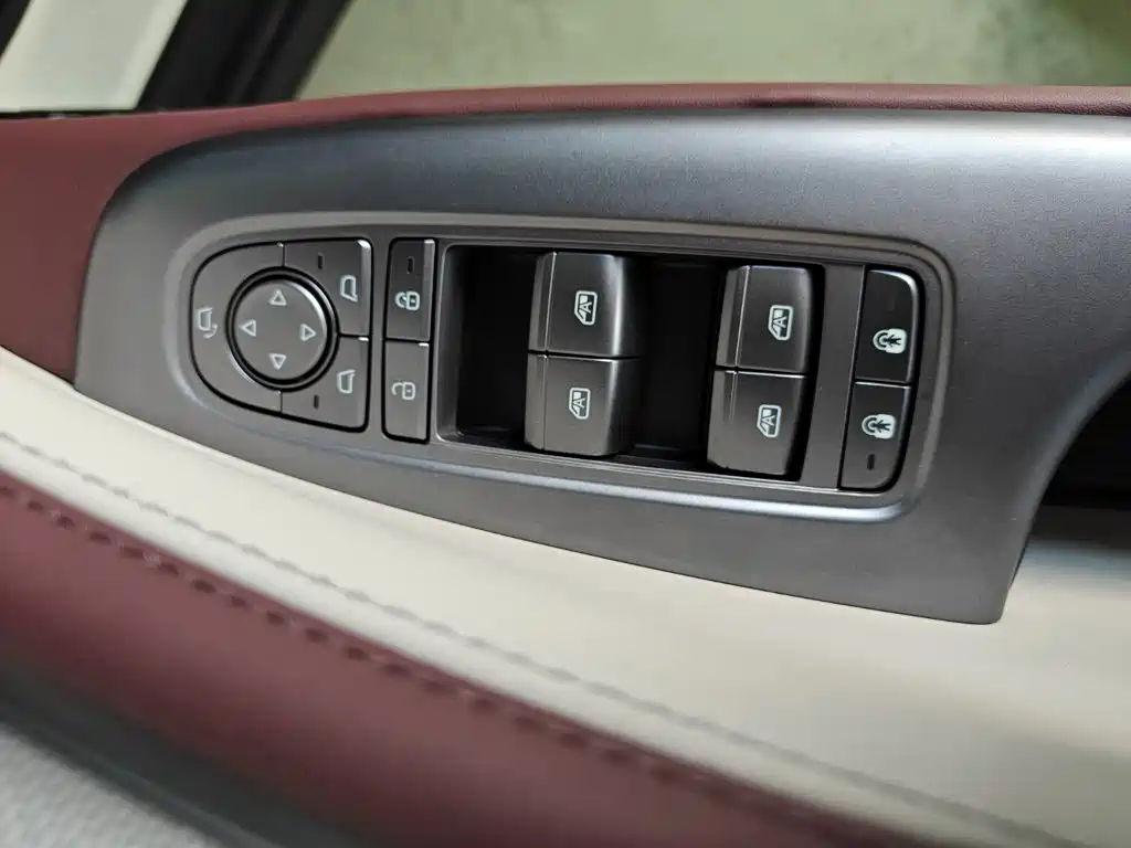 BYD Seal 07 DM-i — миниатюра 10