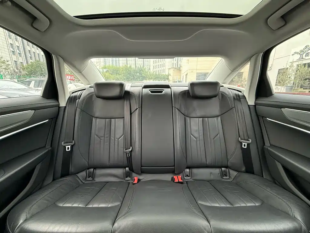 Audi A6L — миниатюра 22