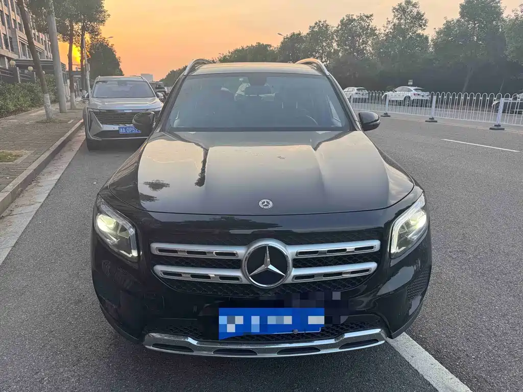 Mercedes-Benz GLB — миниатюра 2