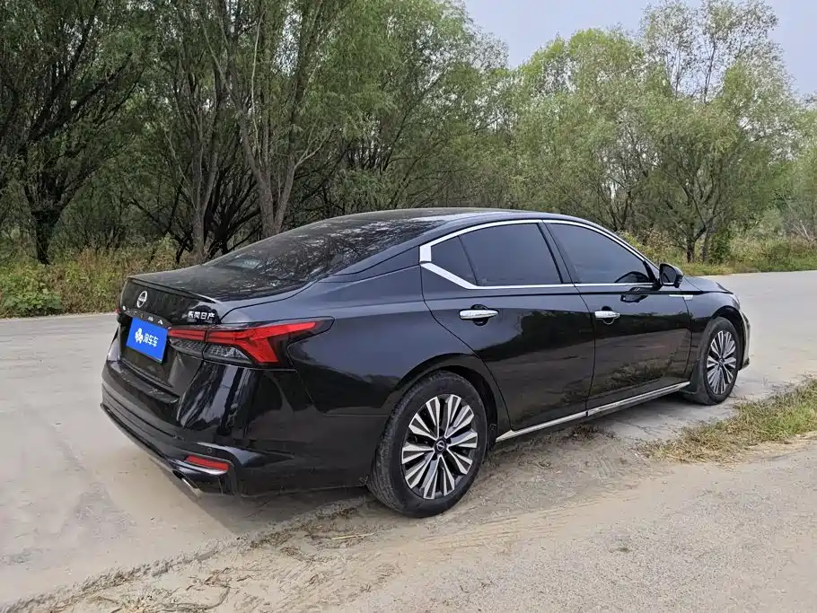 Nissan Teana — миниатюра 3