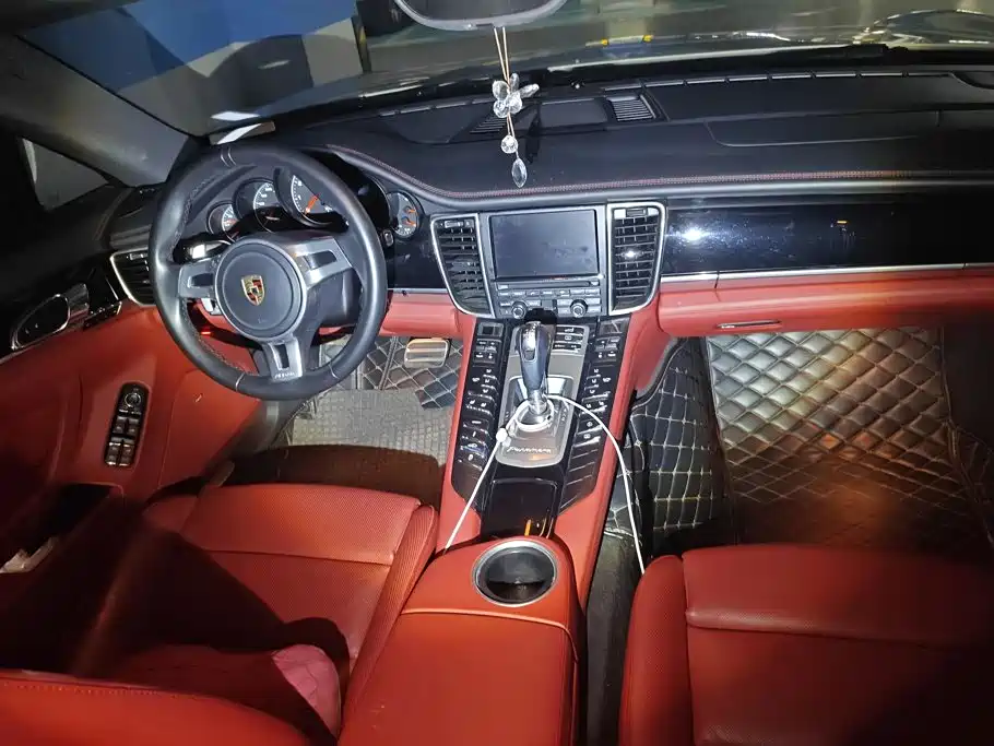 Porsche Panamera — миниатюра 12