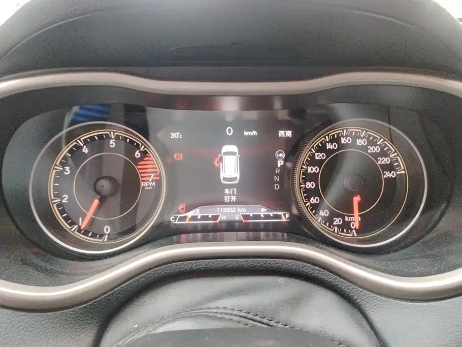 Jeep Cherokee — миниатюра 14