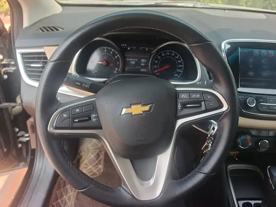 Chevrolet Monza — миниатюра 15