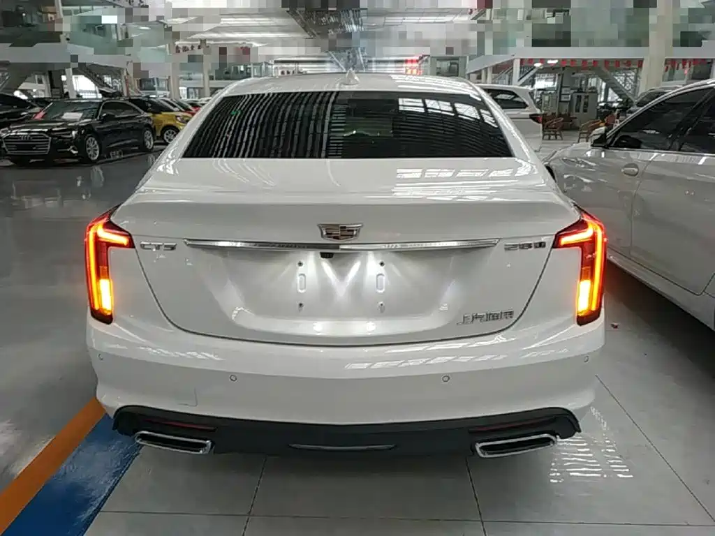 Cadillac CT5 — миниатюра 6