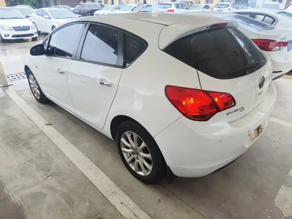 Buick Excelle — миниатюра 5