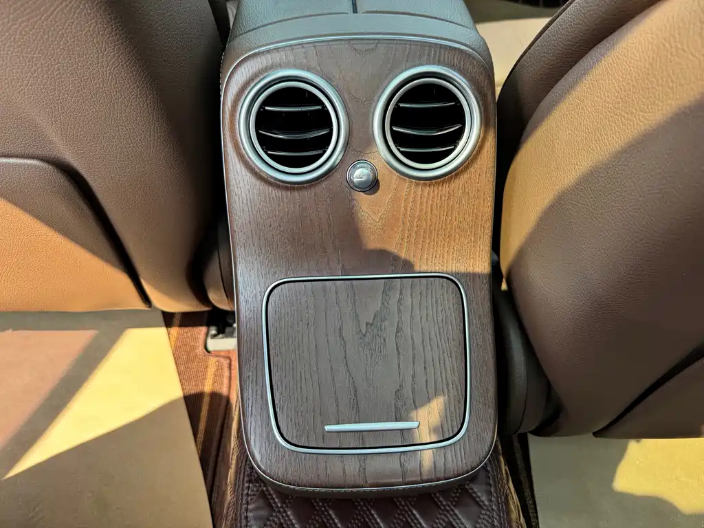 Mercedes-Benz E-Class New Energy — миниатюра 13