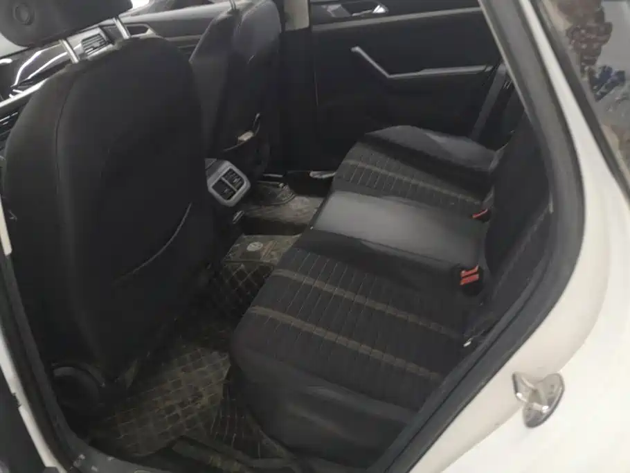 Volkswagen Lavida — миниатюра 11