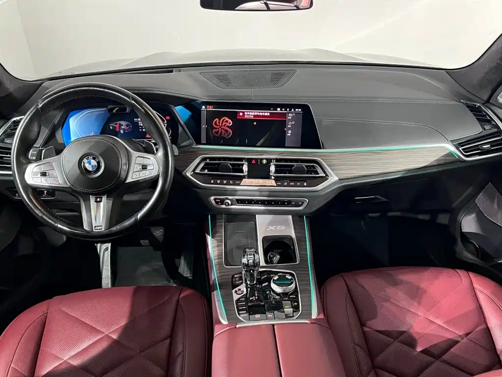 BMW X5 2022 xDrive 40Li Premium M Sport