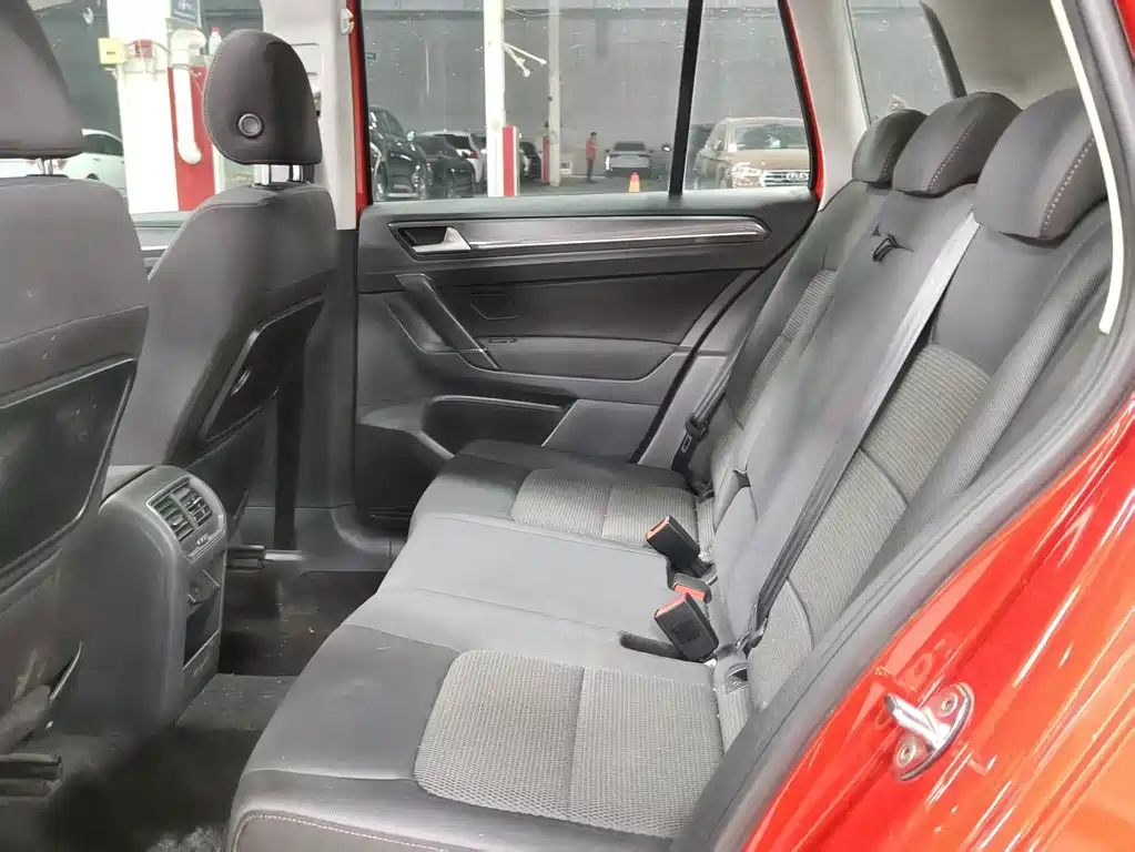 Volkswagen Golf Sportsvan — миниатюра 9