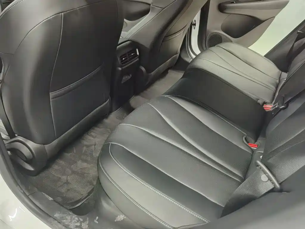 BYD Seal 05 DM-i — миниатюра 9