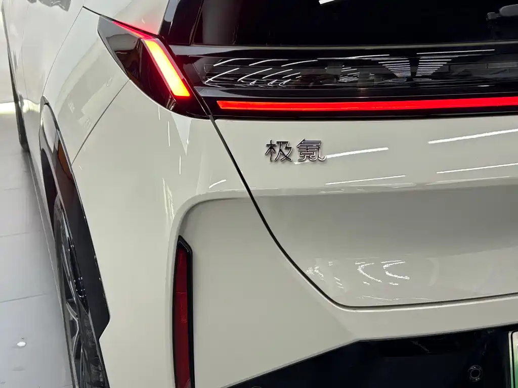 Zeekr X 2025 мест