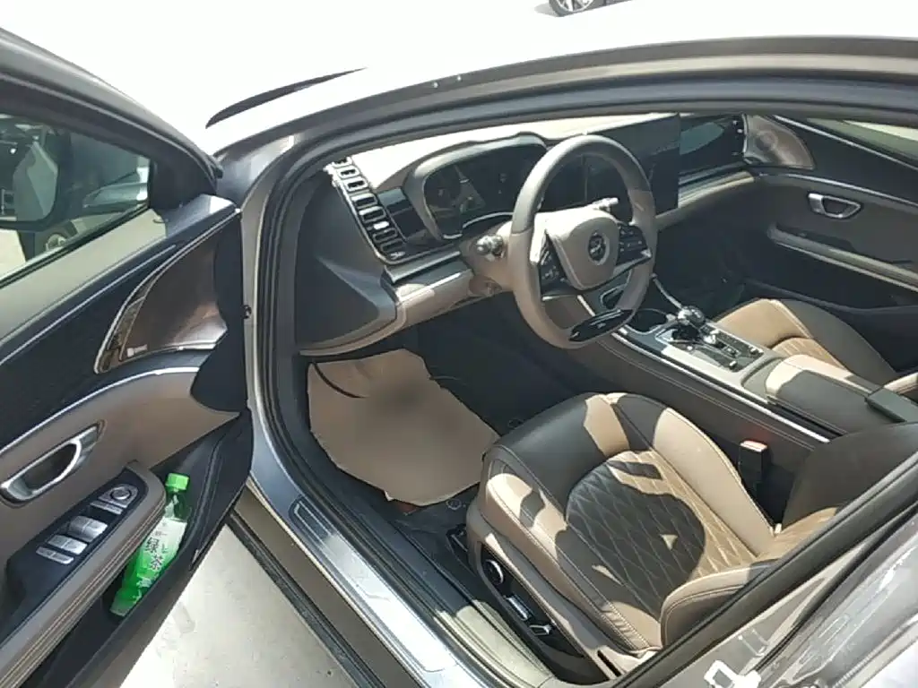 BYD Han — миниатюра 16
