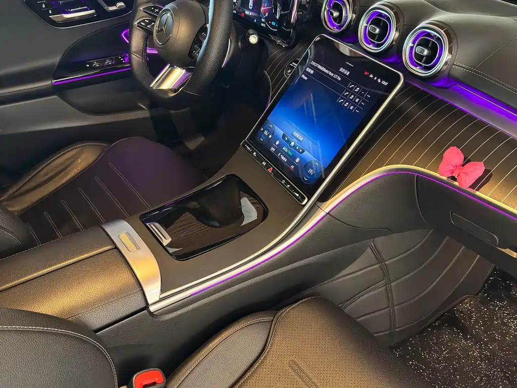 Mercedes-Benz C-Class — миниатюра 9