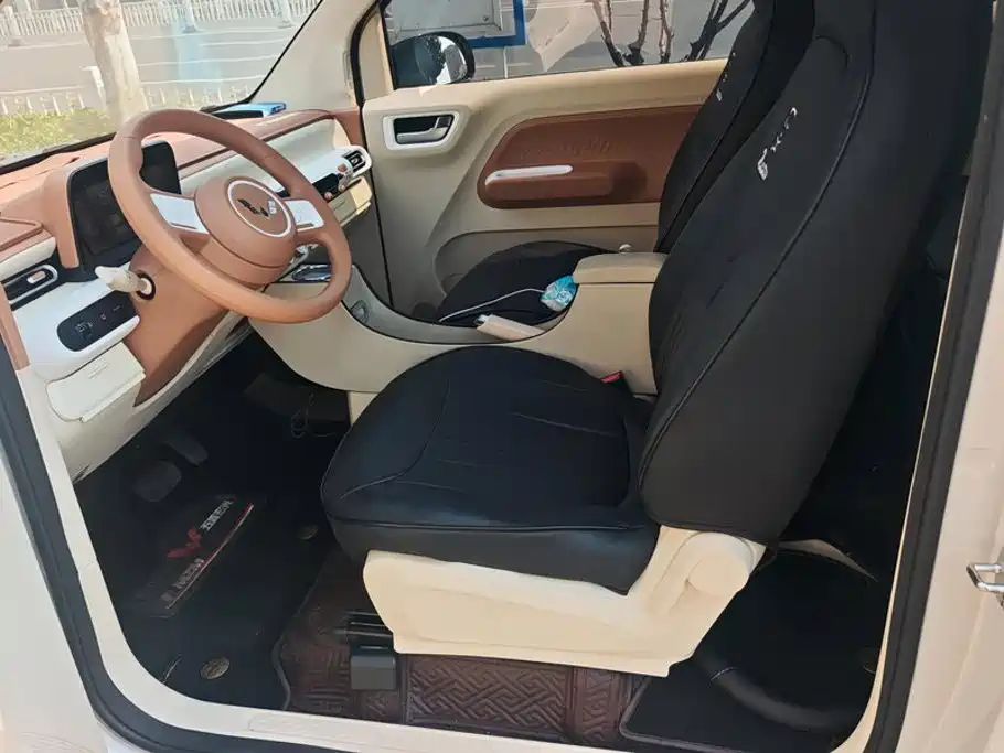 Wuling MINIEV — миниатюра 11