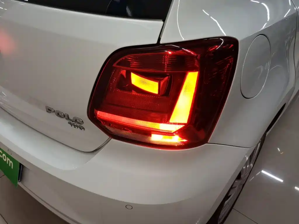 Volkswagen Polo — миниатюра 8