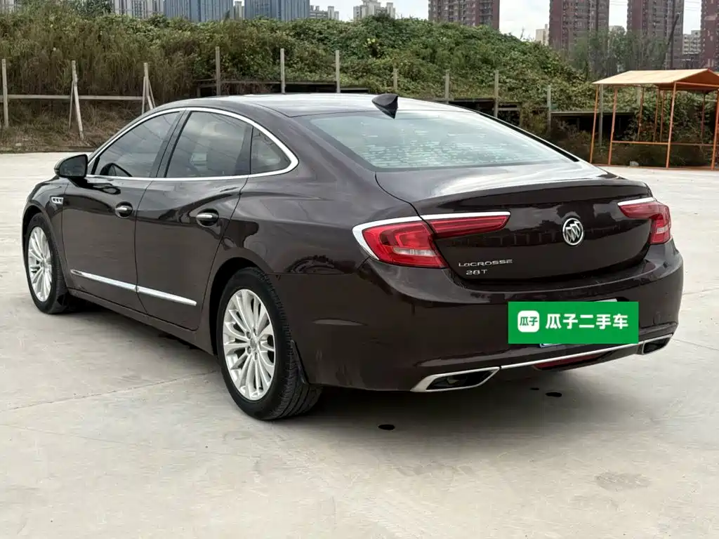 Buick LaCrosse — миниатюра 5