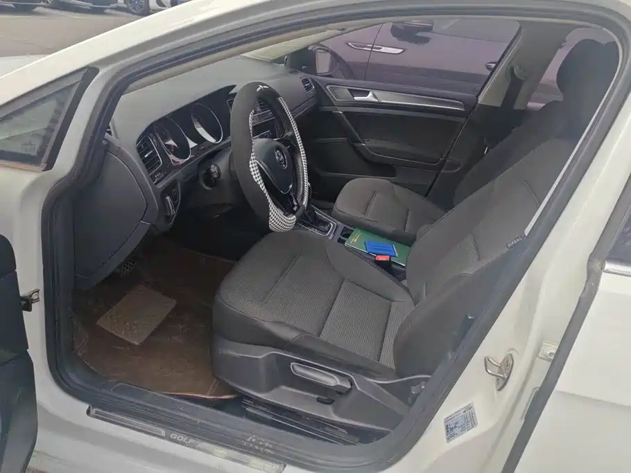 Volkswagen Golf — миниатюра 9