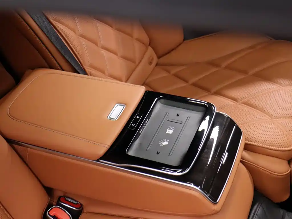 Mercedes-Benz S-Class — миниатюра 22