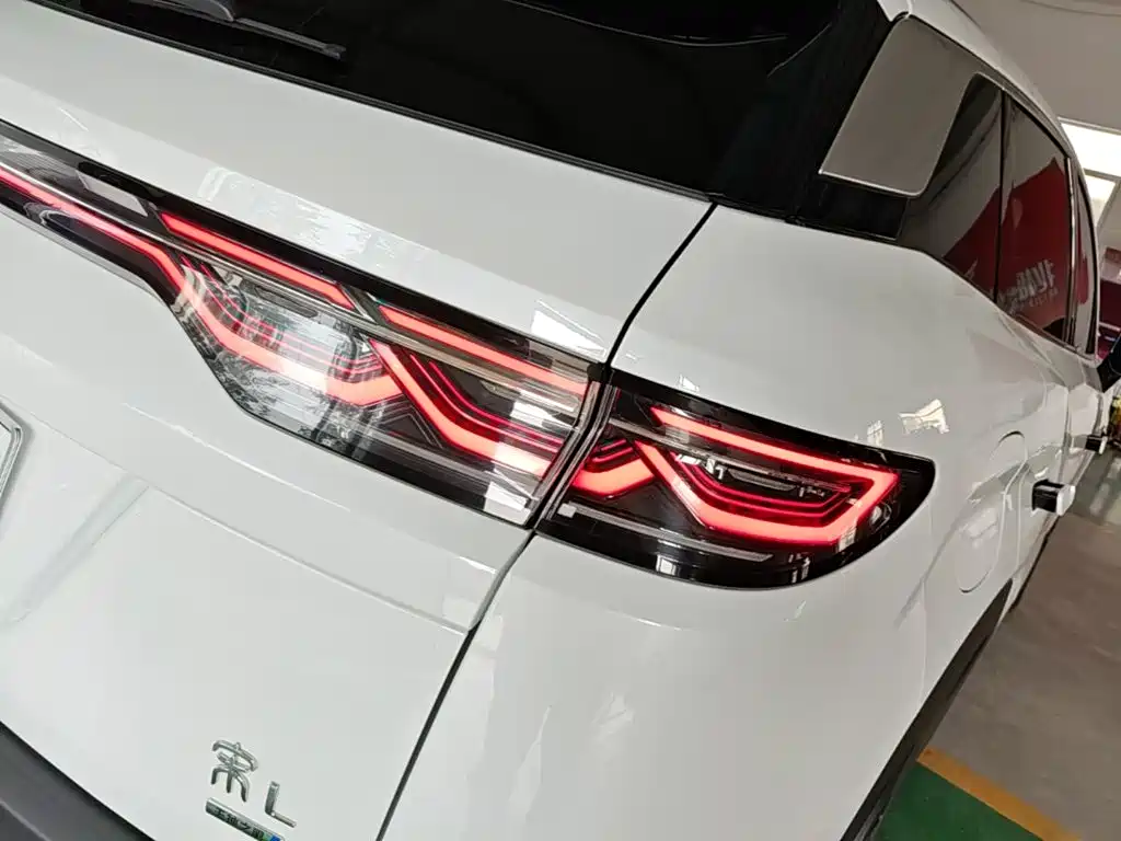 BYD L DM-i — миниатюра 8