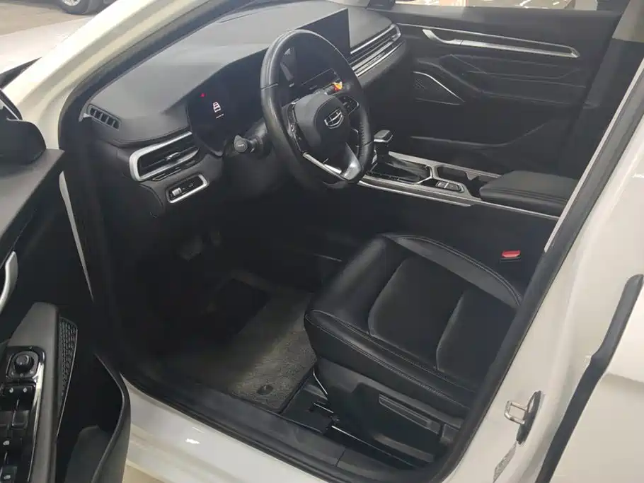 Geely Emgrand — миниатюра 9